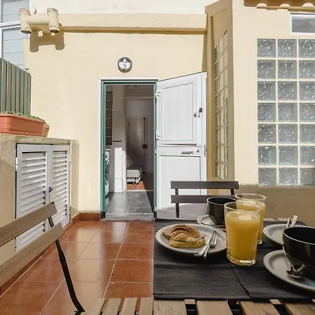 Lapa Meio - Apt. With Terrace Between Estrela And Santos Quarters *