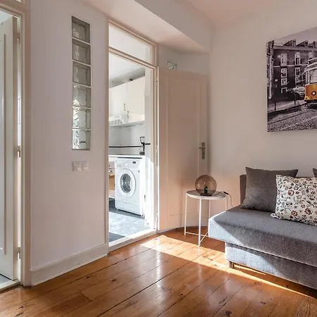 Διαμέρισμα Lapa Meio - Apt. With Terrace Between Estrela And Santos Quarters Lisboa