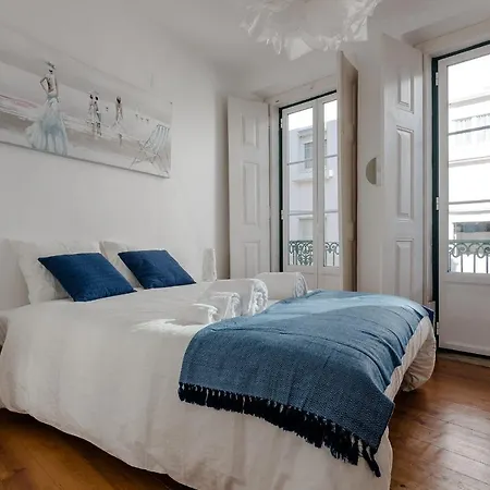 Lapa Meio - Apt. With Terrace Between Estrela And Santos Quarters Διαμέρισμα *